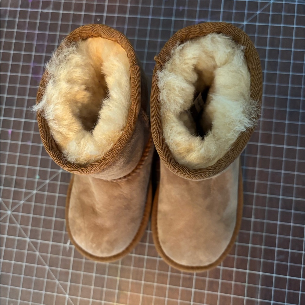 UGG Tan Kids Boots with Cozy Lining | Girl| Size 8T - Picture 5 of 5